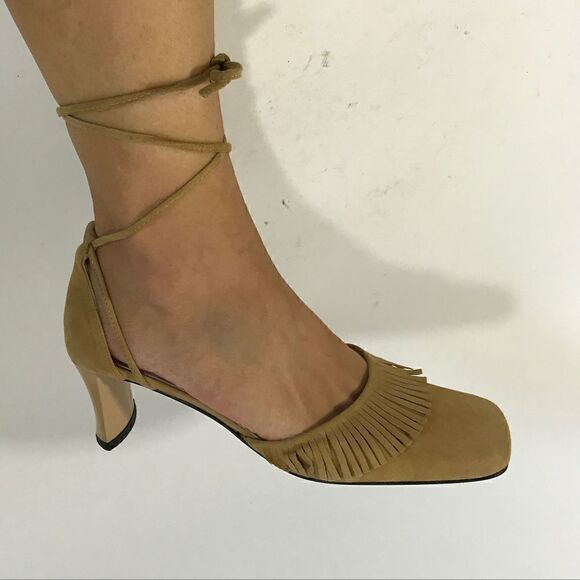 Kenneth Cole Suede Heel wFringe & Ankle Wrap Laces - Picture 2 of 7